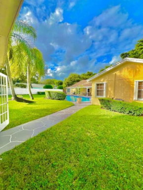 MIAMI EXCLUSIVE 5-BR Spacious House with pool
